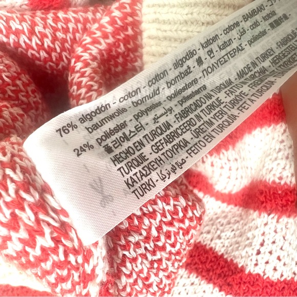 Cropped Zara Sweater Cream W Red Stripe & Flowers, NWOT, Large - Picture 6 of 6